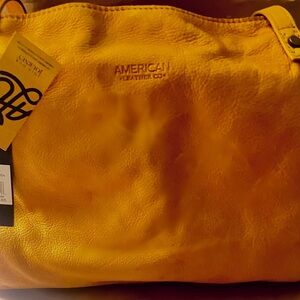 ~BRAND NEW WITH TAGS AMERICAN LEATHER CO SHOULDER BAG~